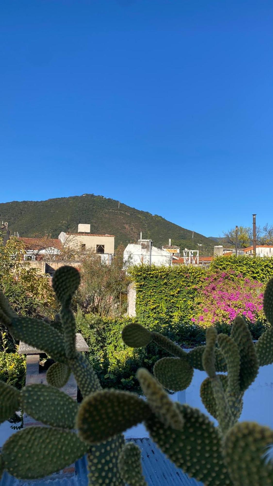 Alojamiento En El Centro De Salta - Casaguemessalta Exteriör bild